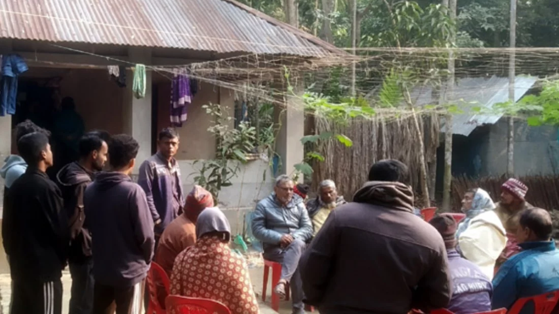 ঘরে ফিরে ব্যবসায়ী পেলেন স্ত্রীর রক্তাক্ত মরদেহ